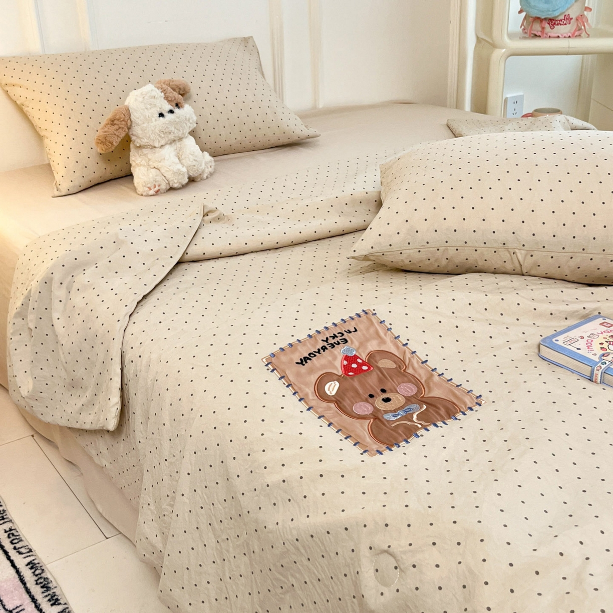 91家纺网 家纺一手货源 找家纺 一加一 2026春夏新款云小棉贴布绣花大豆夏凉被空调被夏被四件套 波点熊仔