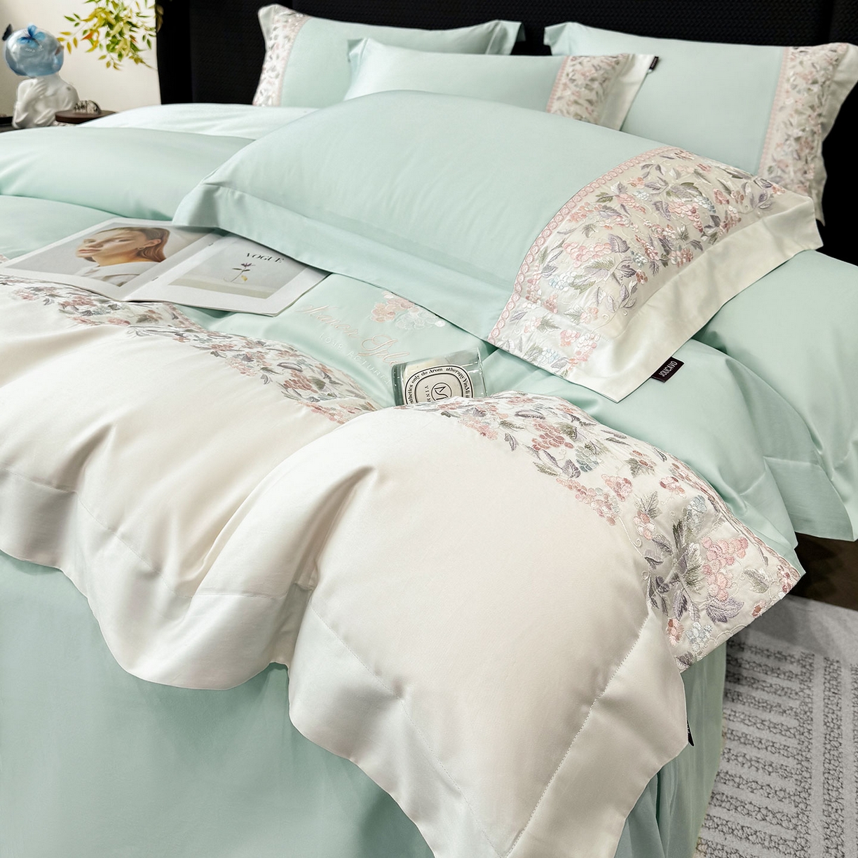 91家纺网 家纺一手货源 找家纺 2026新品100支贡缎长绒棉纯棉四件套全棉重工刺绣被套床单床笠新品四季款轻奢风 琉璃花语-茶绿
