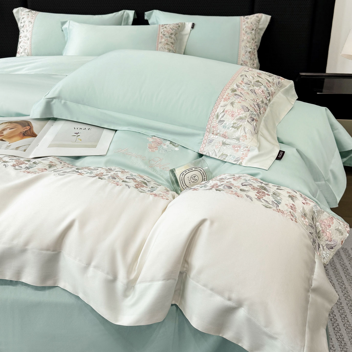 91家纺网 家纺一手货源 找家纺 2026新品100支贡缎长绒棉纯棉四件套全棉重工刺绣被套床单床笠新品四季款轻奢风 琉璃花语-茶绿