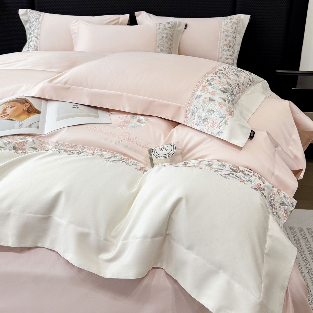 91家纺网 家纺一手货源 找家纺 2026新品100支贡缎长绒棉纯棉四件套全棉重工刺绣被套床单床笠新品四季款轻奢风 琉璃花语-颜粉