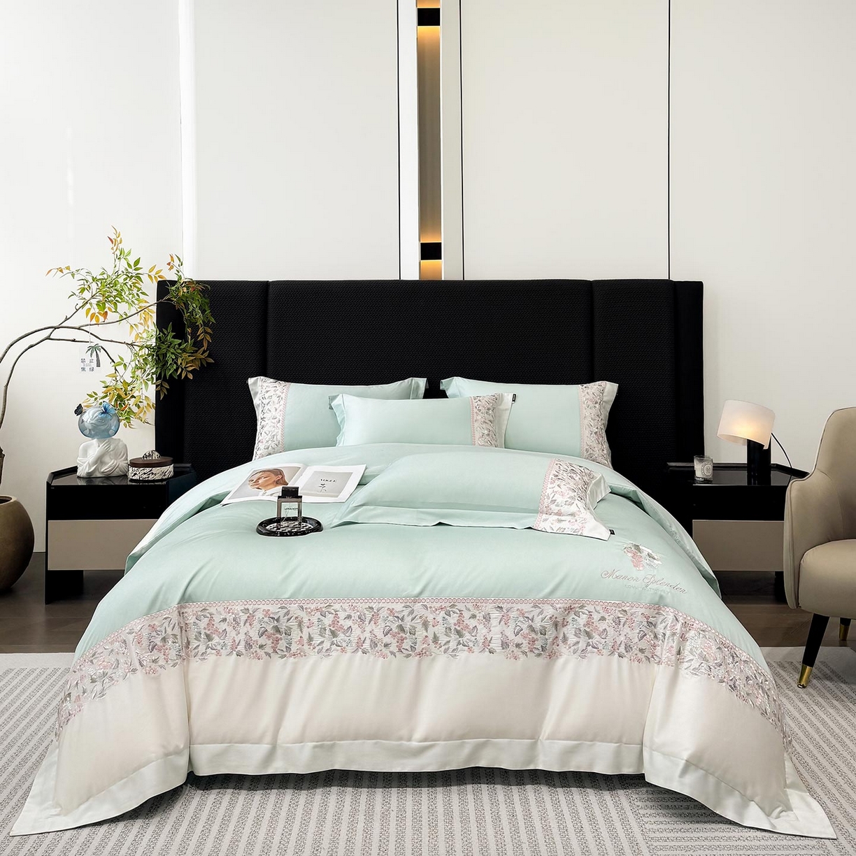 91家纺网 家纺一手货源 找家纺 2026新品100支贡缎长绒棉纯棉四件套全棉重工刺绣被套床单床笠新品四季款轻奢风 琉璃花语-茶绿