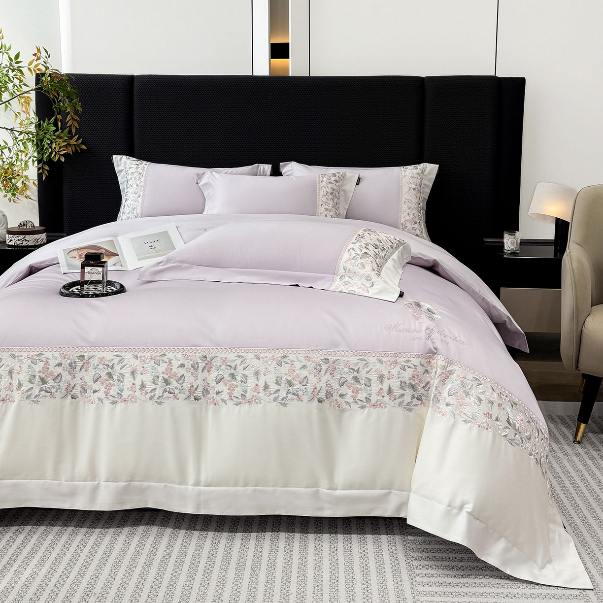 91家纺网 家纺一手货源 找家纺 2026新品100支贡缎长绒棉纯棉四件套全棉重工刺绣被套床单床笠新品四季款轻奢风 琉璃花语-黛紫