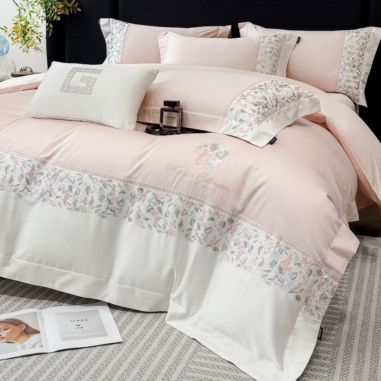 91家纺网 家纺一手货源 找家纺 2026新品100支贡缎长绒棉纯棉四件套全棉重工刺绣被套床单床笠新品四季款轻奢风 琉璃花语-颜粉