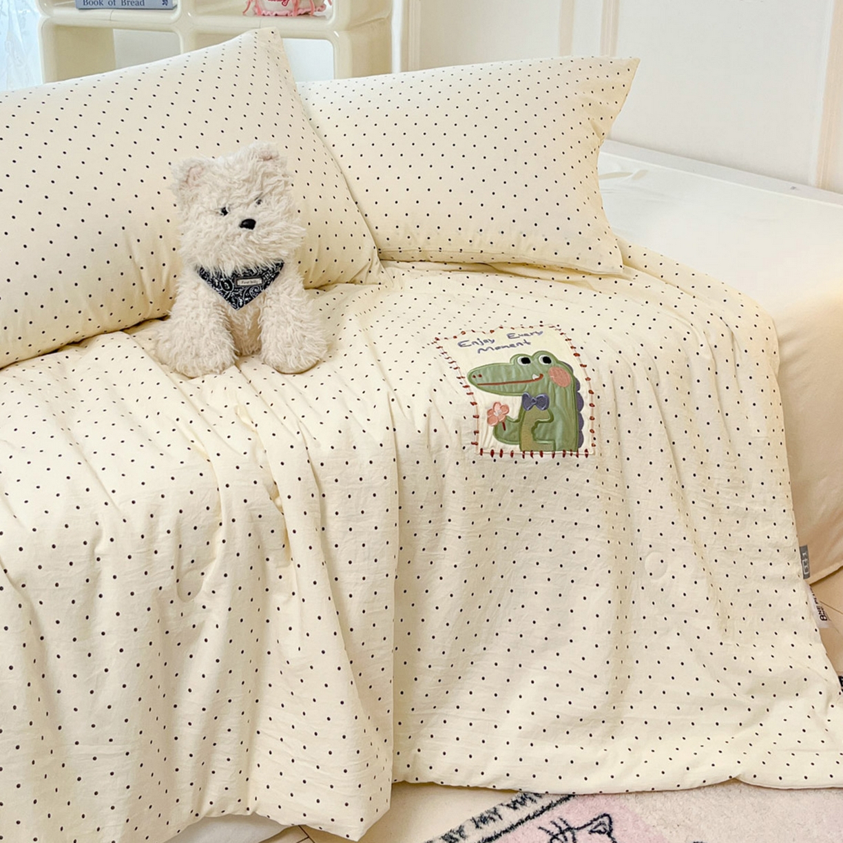 91家纺网 家纺一手货源 找家纺 一加一 2026春夏新款云小棉贴布绣花大豆夏凉被空调被夏被四件套 奶油小鳄鱼