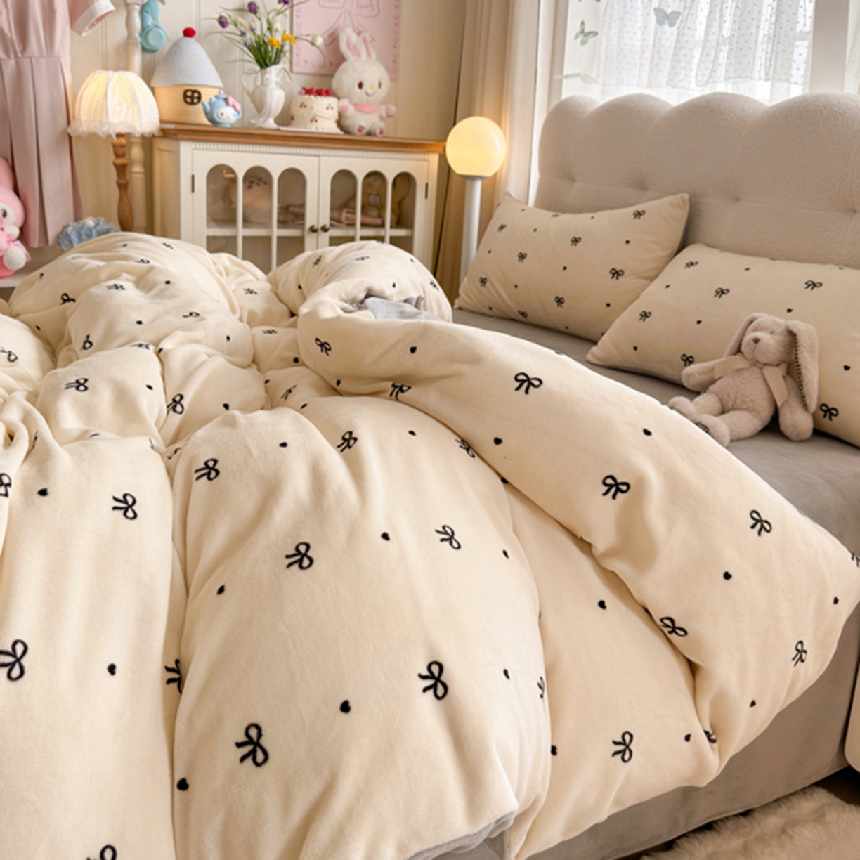 91家纺网 家纺一手货源 找家纺 欧妮家纺 2025新款A类牛奶绒印花单被套-单件被套 蝴蝶结