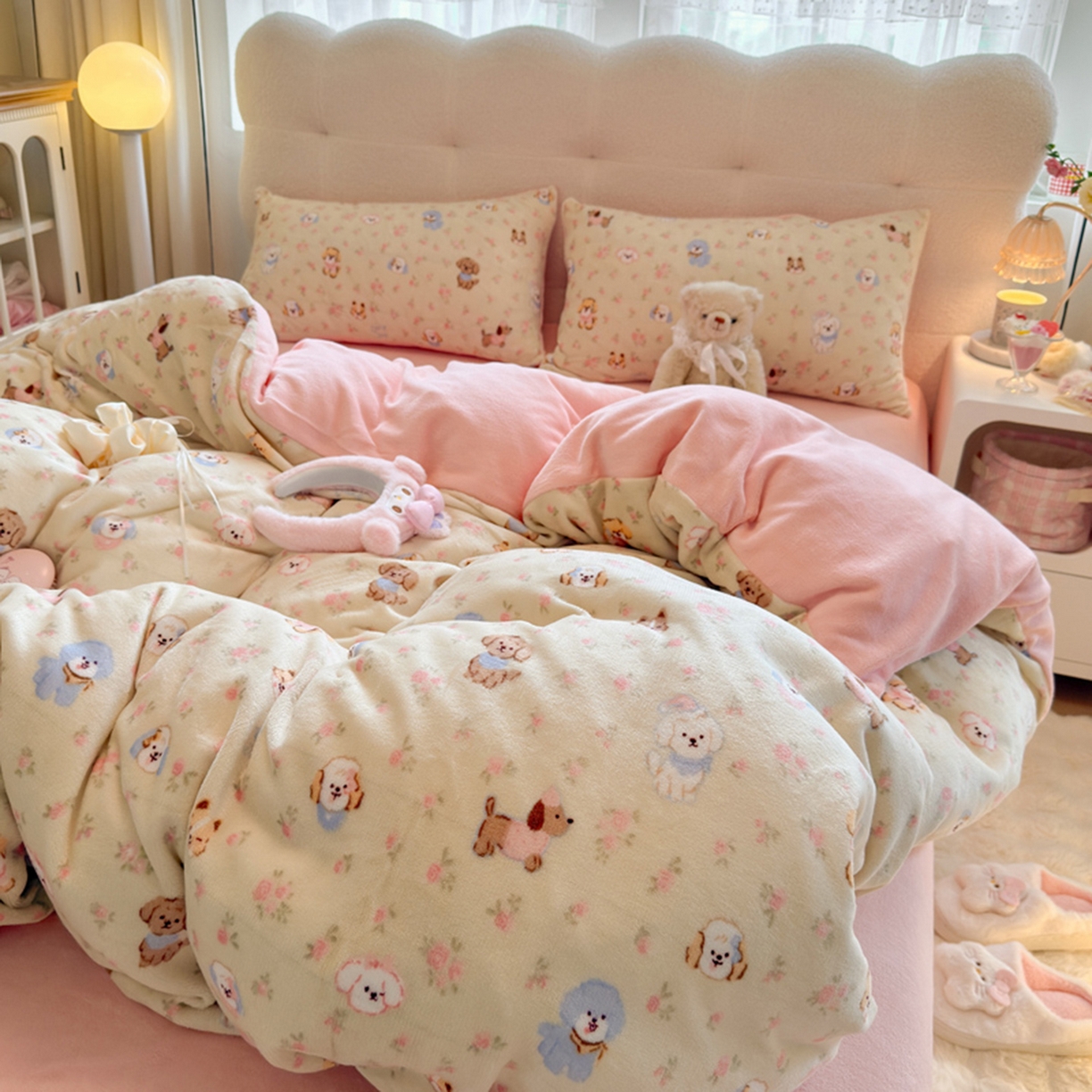 91家纺网 家纺一手货源 找家纺 欧妮家纺 2025新款A类牛奶绒印花单被套-单件被套 迷你小狗