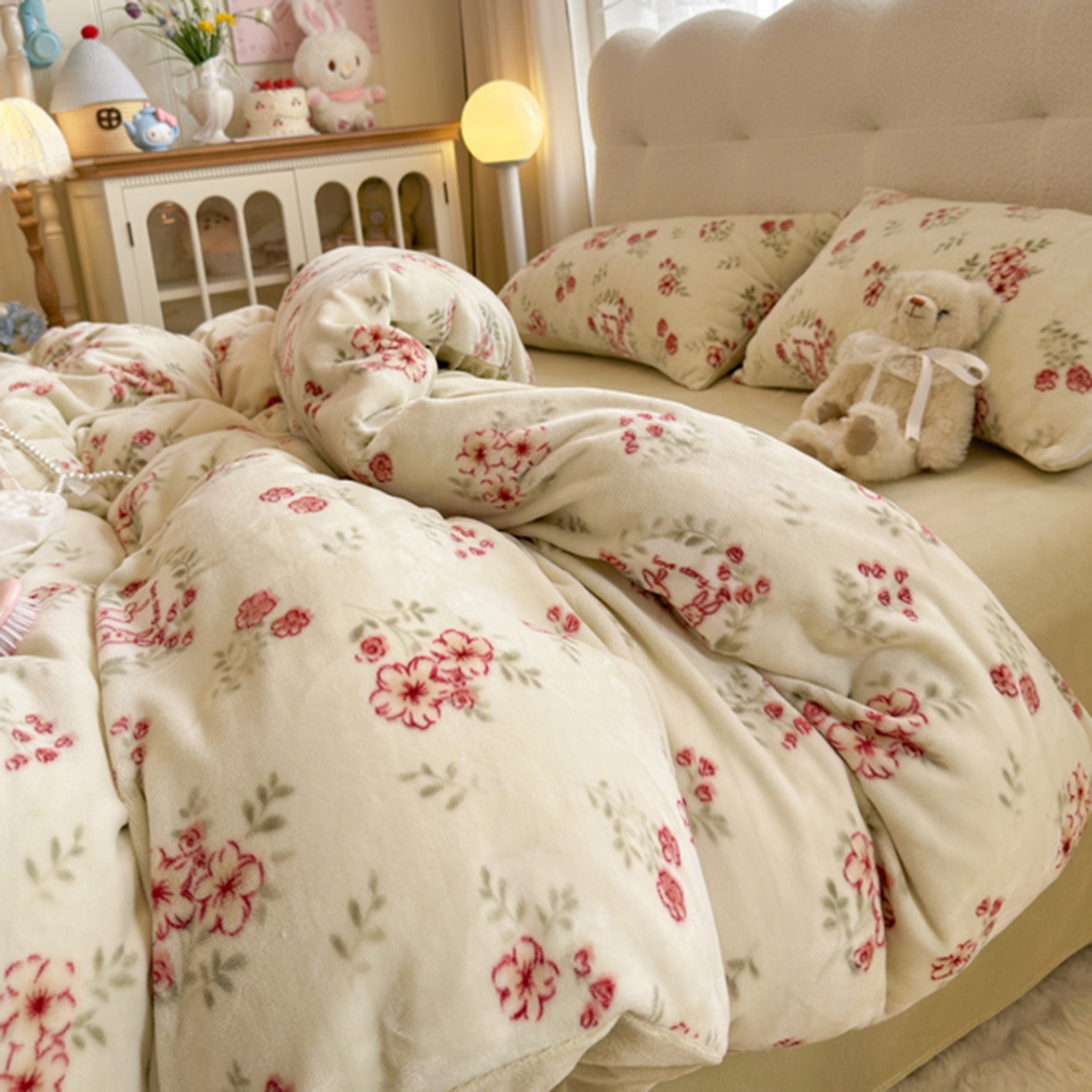 91家纺网 家纺一手货源 找家纺 欧妮家纺 2025新款A类牛奶绒印花单被套-单件被套 两小无猜