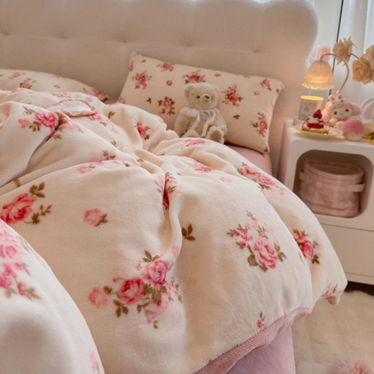 91家纺网 家纺一手货源 找家纺 欧妮家纺 2025新款A类牛奶绒印花单被套-单件被套 花仙子