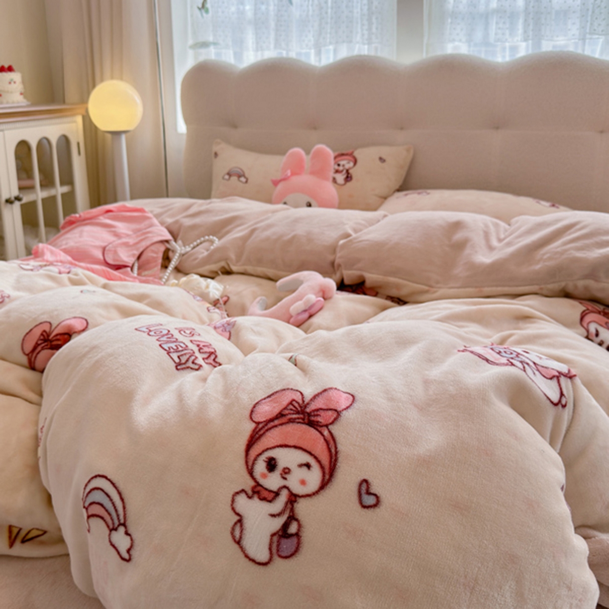 91家纺网 家纺一手货源 找家纺 欧妮家纺 2025新款A类牛奶绒印花单被套-单件被套 美乐兔