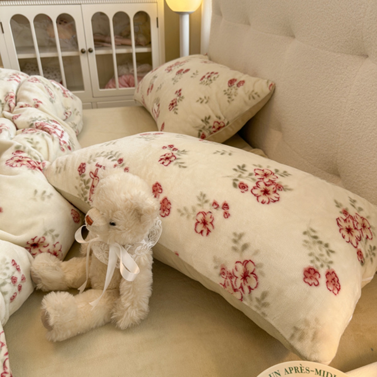 91家纺网 家纺一手货源 找家纺 欧妮家纺 2025新款A类牛奶绒印花单被套-单件被套 两小无猜