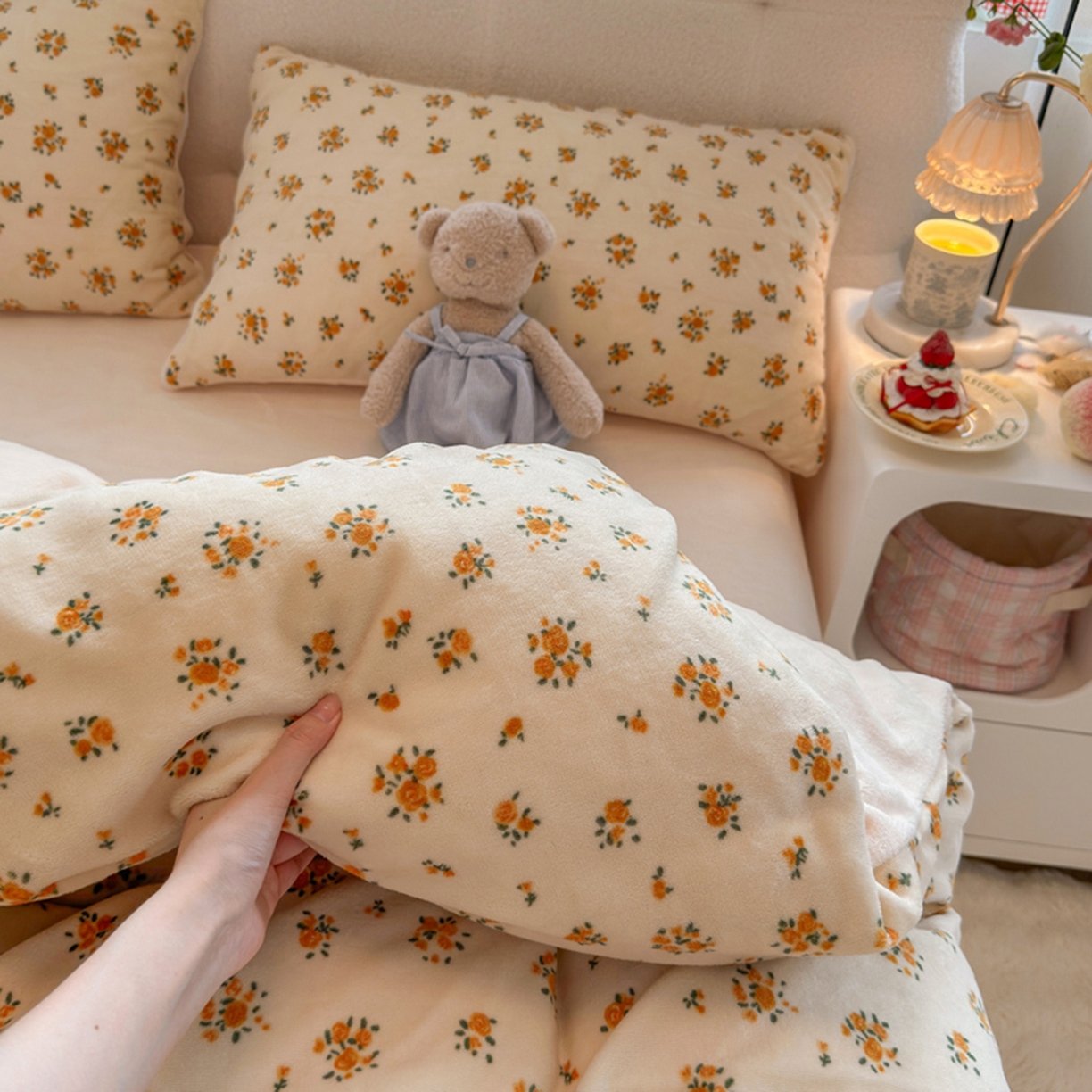 91家纺网 家纺一手货源 找家纺 欧妮家纺 2025新款A类牛奶绒印花单被套-单件被套 田园小花