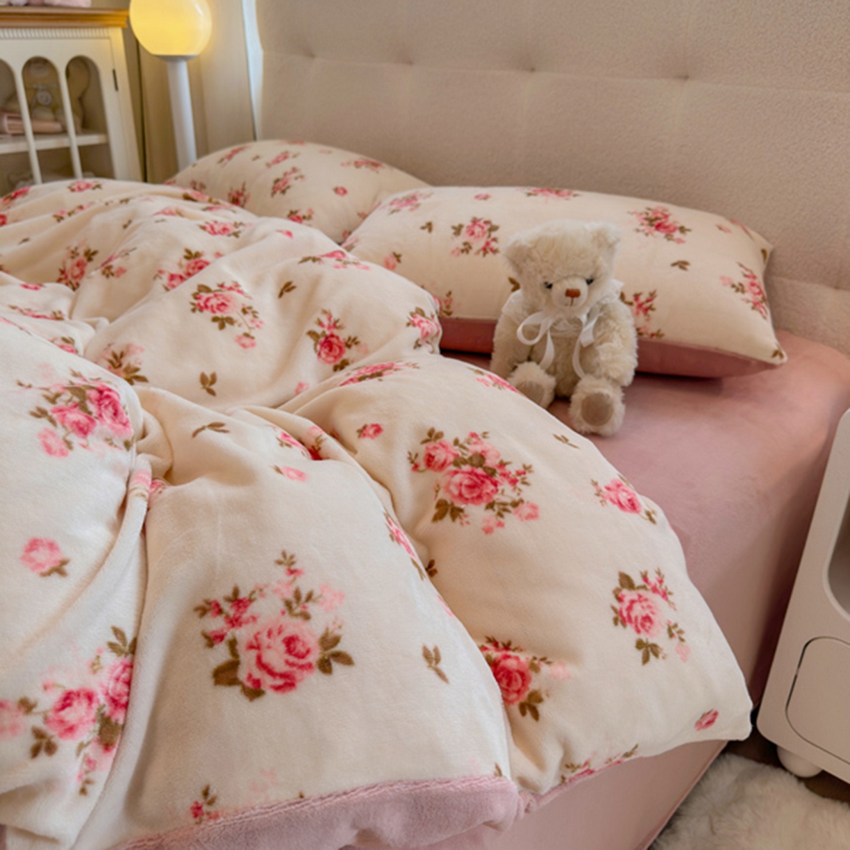 91家纺网 家纺一手货源 找家纺 欧妮家纺 2025新款A类牛奶绒印花单被套-单件被套 花仙子