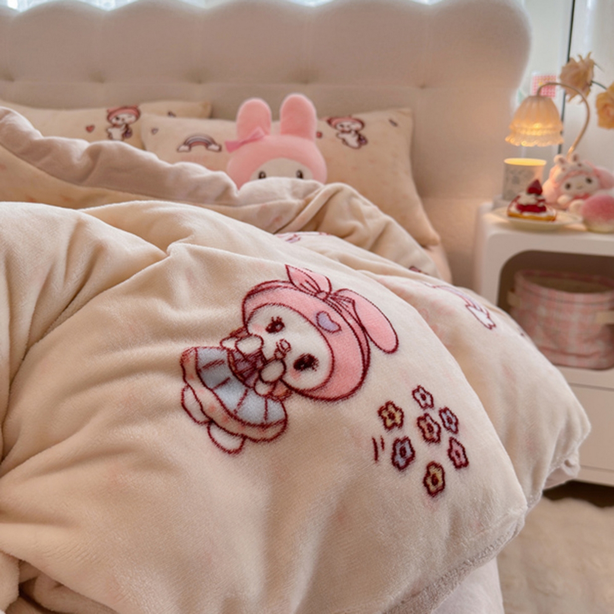 91家纺网 家纺一手货源 找家纺 欧妮家纺 2025新款A类牛奶绒印花单被套-单件被套 美乐兔