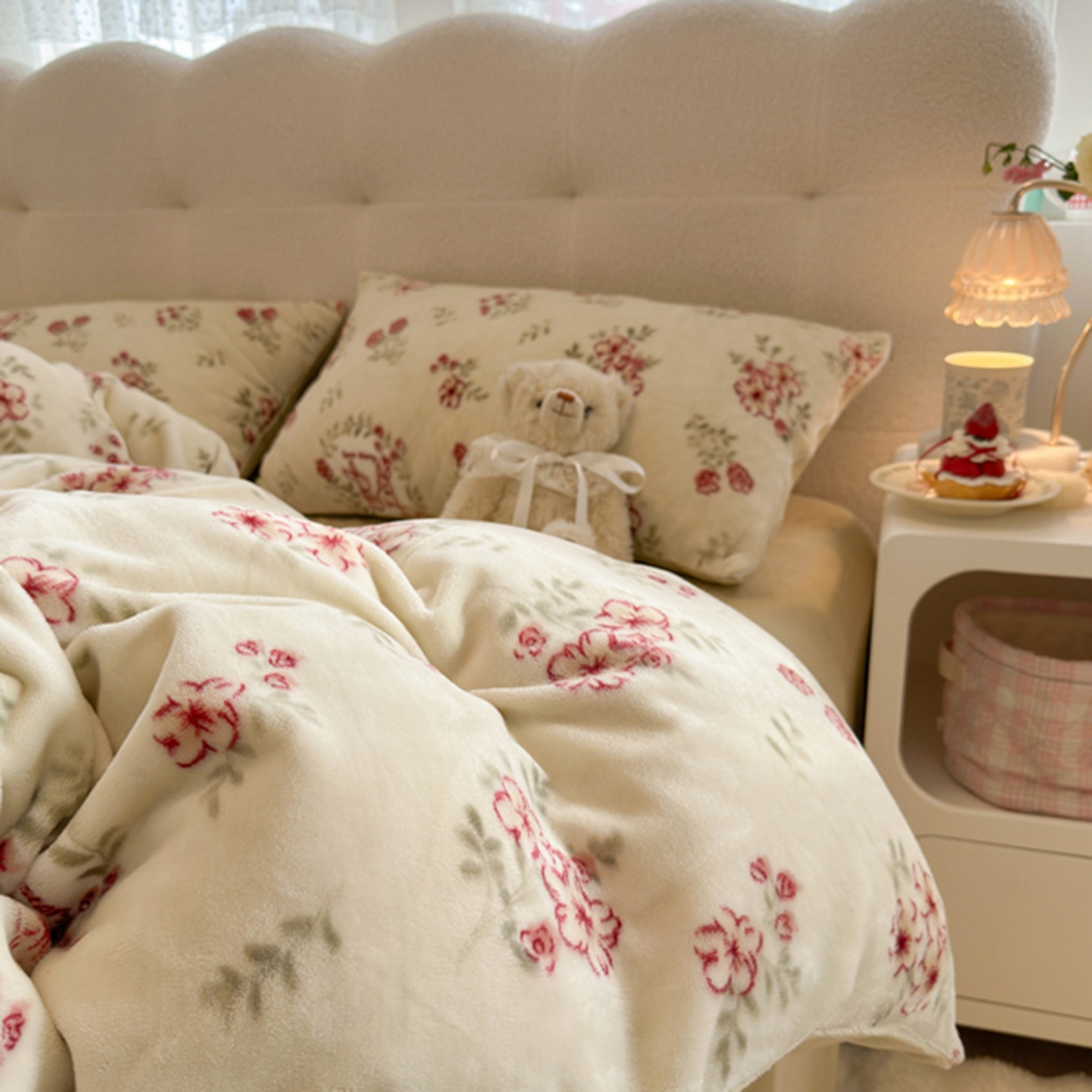 91家纺网 家纺一手货源 找家纺 欧妮家纺 2025新款A类牛奶绒印花单被套-单件被套 两小无猜
