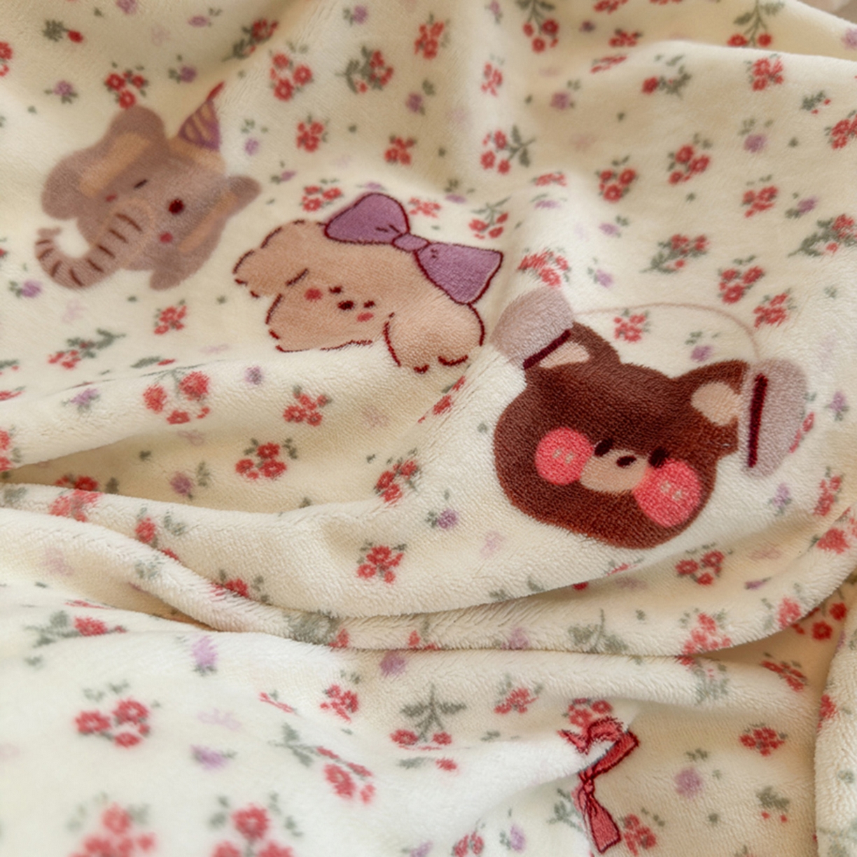 91家纺网 家纺一手货源 找家纺 欧妮家纺 2025新款A类牛奶绒印花单被套-单件被套 动物乐园