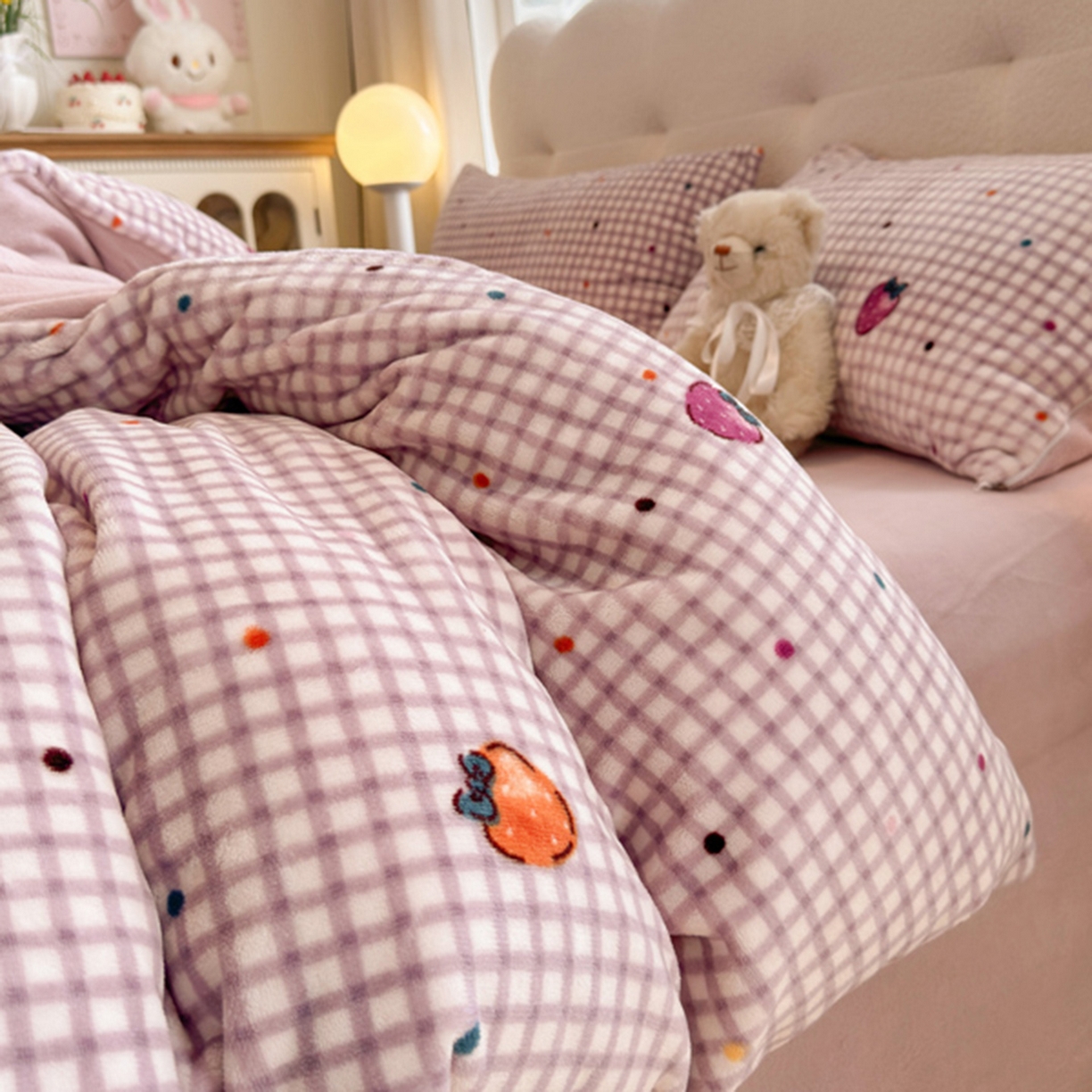 91家纺网 家纺一手货源 找家纺 欧妮家纺 2025新款A类牛奶绒印花单被套-单件被套 彩色草莓