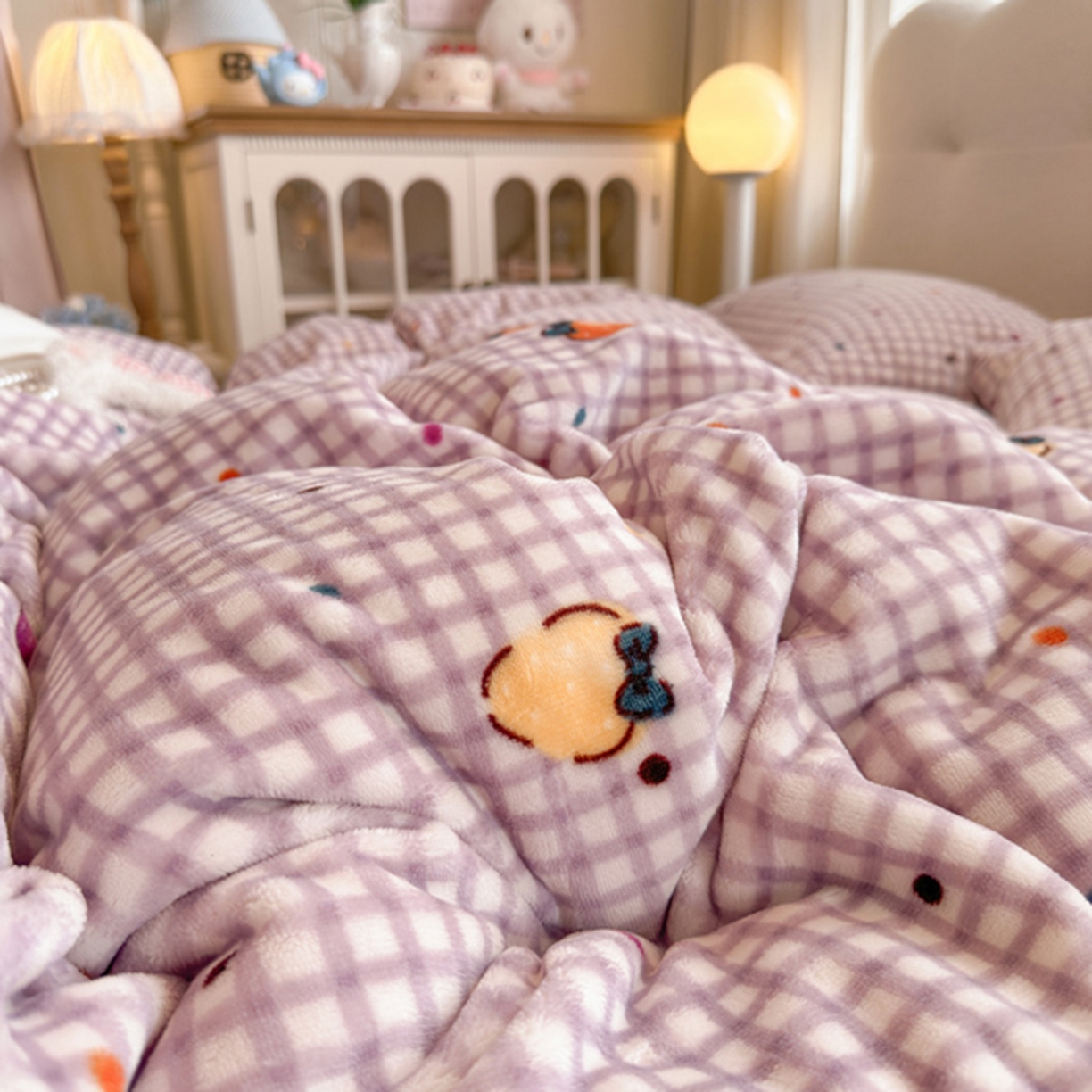 91家纺网 家纺一手货源 找家纺 欧妮家纺 2025新款A类牛奶绒印花单被套-单件被套 彩色草莓