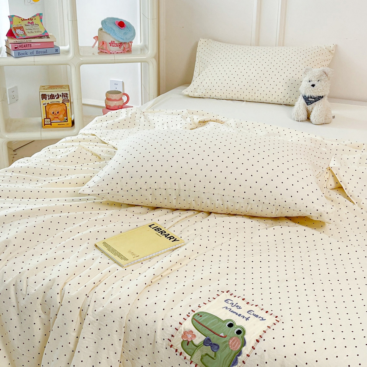 91家纺网 家纺一手货源 找家纺 一加一 2026春夏新款云小棉贴布绣花大豆夏凉被空调被夏被四件套 奶油小鳄鱼