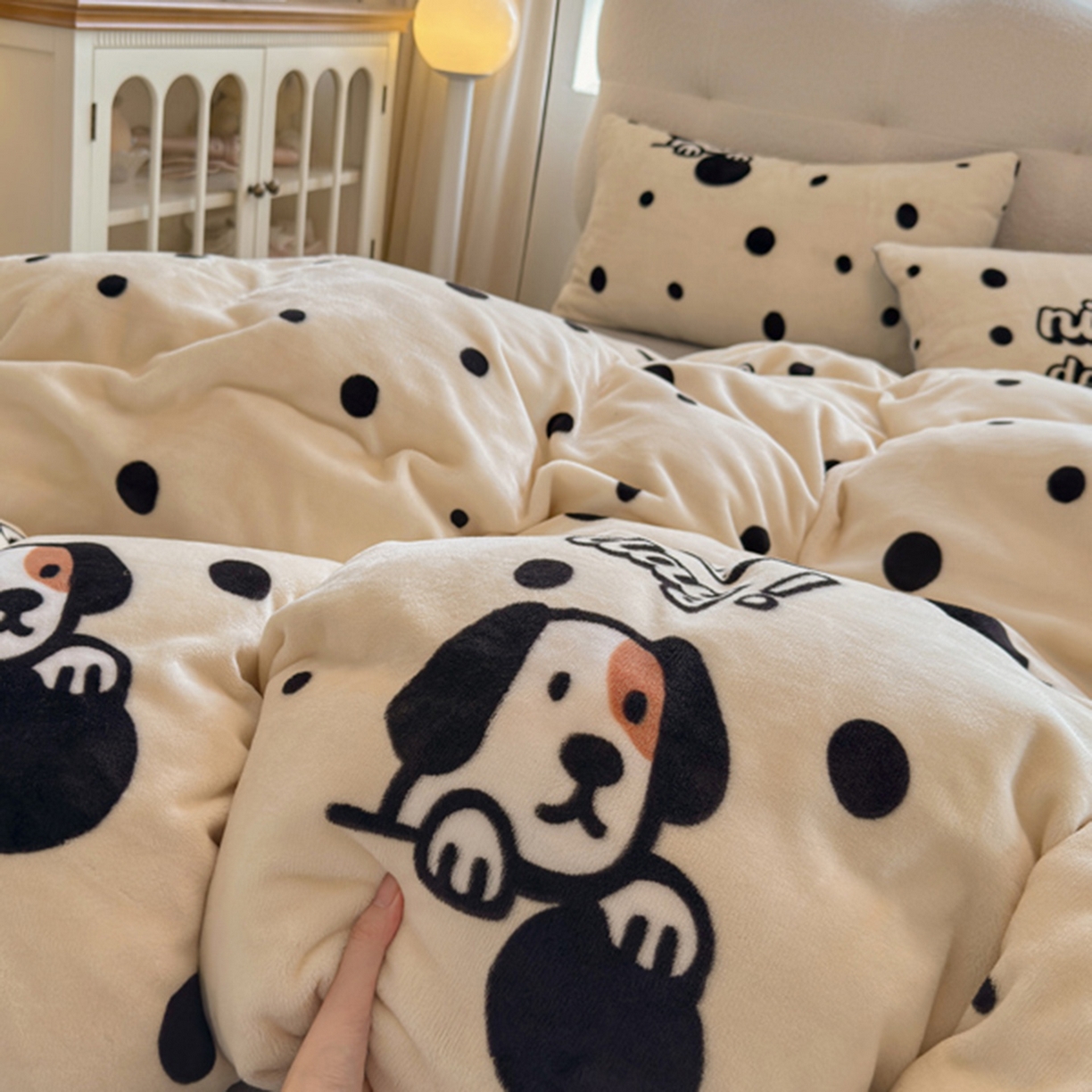 91家纺网 家纺一手货源 找家纺 （总）欧妮家纺 2025新款A类牛奶绒印花四件套