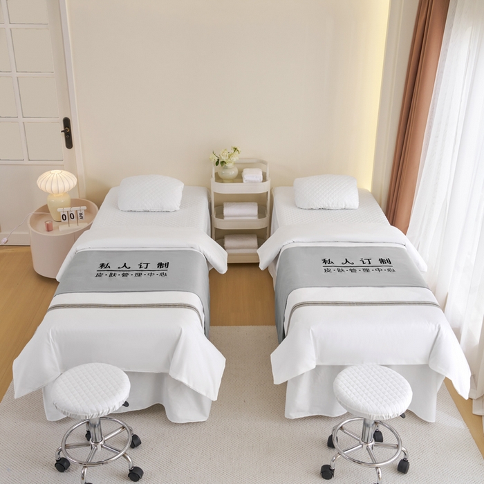 91家纺网 家纺一手货源 找家纺 （总）乐逸家纺 2026新款13372高支高密纯棉斜纹丝滑花边款专用床罩套件