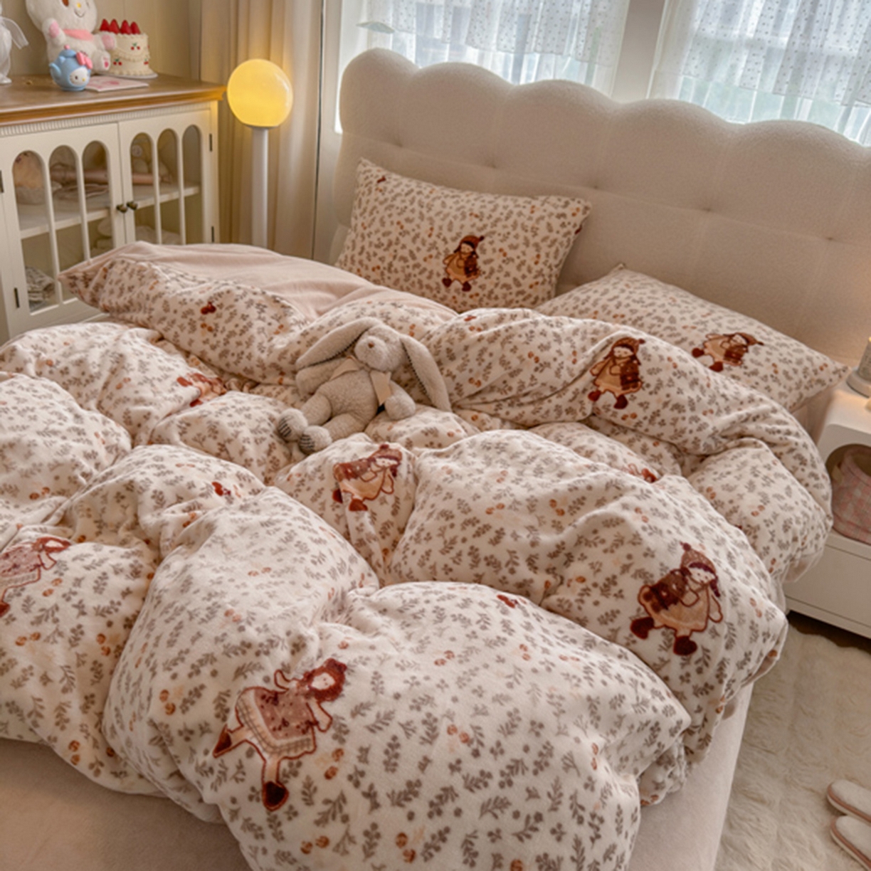 91家纺网 家纺一手货源 找家纺 欧妮家纺 2025新款A类牛奶绒印花四件套 甜美女孩