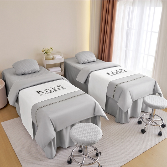 91家纺网 家纺一手货源 找家纺 乐逸家纺 2026新款13372高支高密纯棉斜纹丝滑花边款专用床罩套件 新品全棉花边高级灰