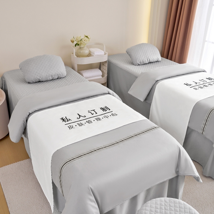 91家纺网 家纺一手货源 找家纺 乐逸家纺 2026新款13372高支高密纯棉斜纹丝滑花边款专用床罩套件 新品全棉花边高级灰