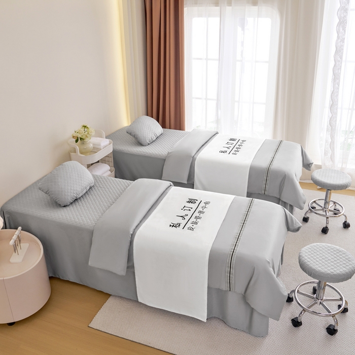 91家纺网 家纺一手货源 找家纺 乐逸家纺 2026新款13372高支高密纯棉斜纹丝滑花边款专用床罩套件 新品全棉花边高级灰