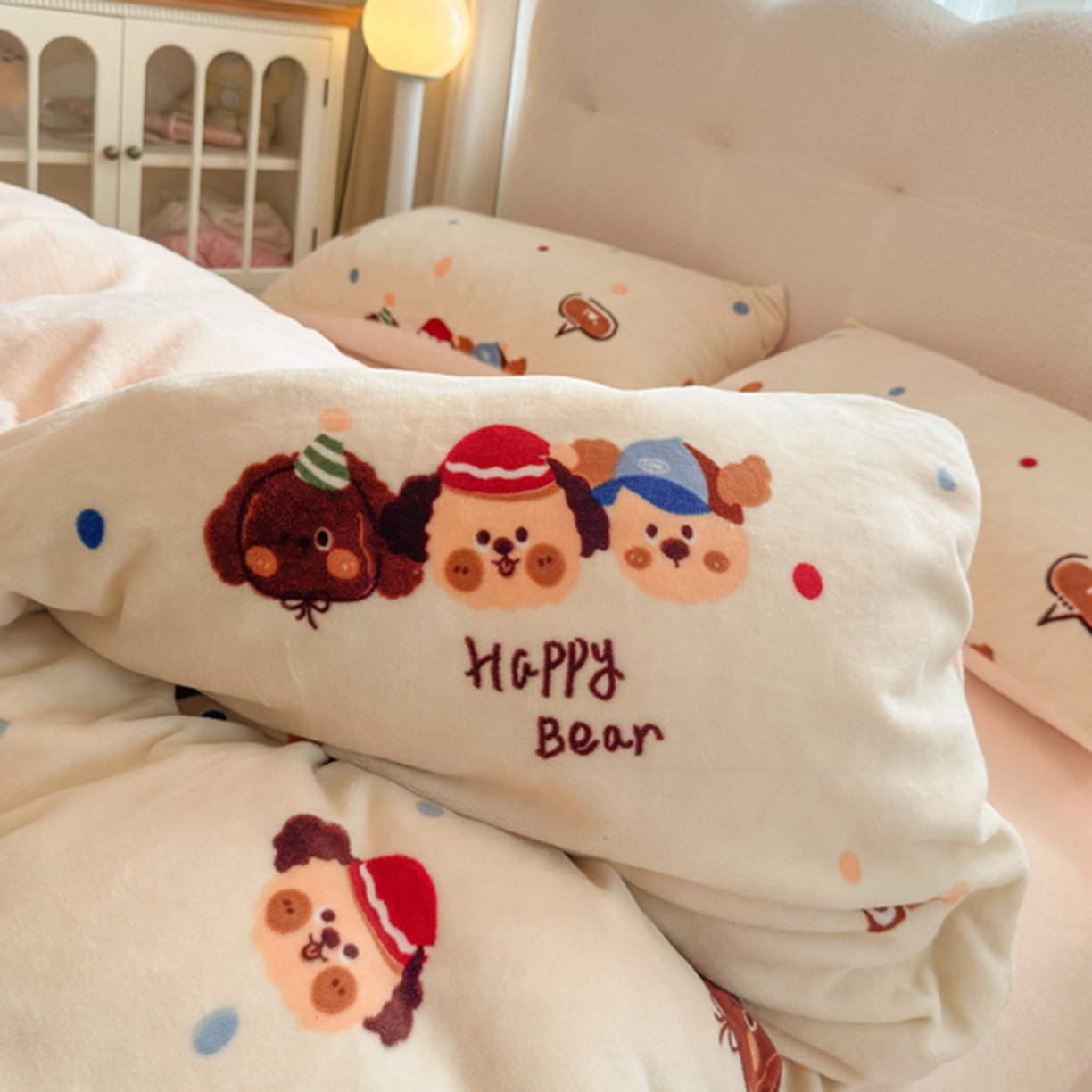 91家纺网 家纺一手货源 找家纺 欧妮家纺 2025新款A类牛奶绒印花四件套 汪汪狗