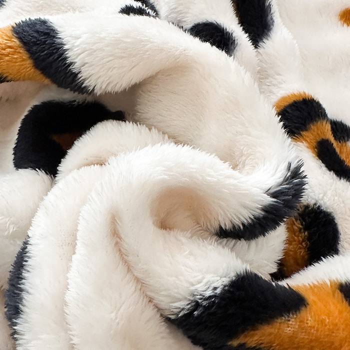 91家纺网 家纺一手货源 找家纺 欧妮家纺 2025新款亲肤舒适泡泡绒毛毯 豹纹