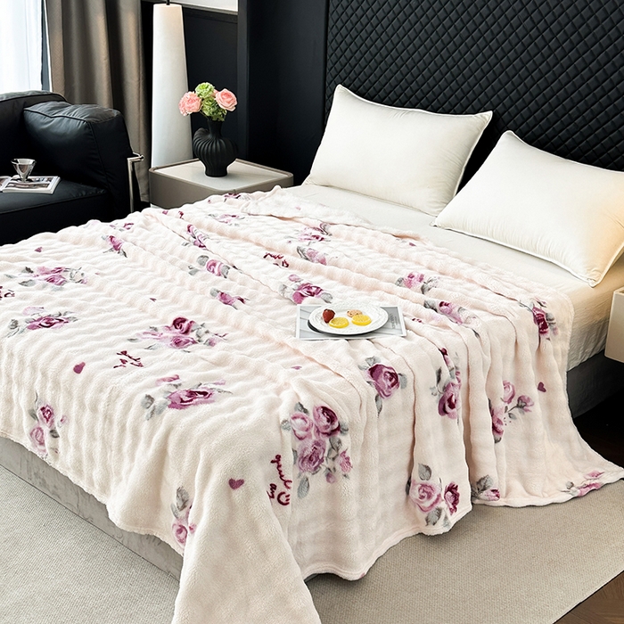 91家纺网 家纺一手货源 找家纺 欧妮家纺 2025新款亲肤舒适泡泡绒毛毯 玫瑰情缘