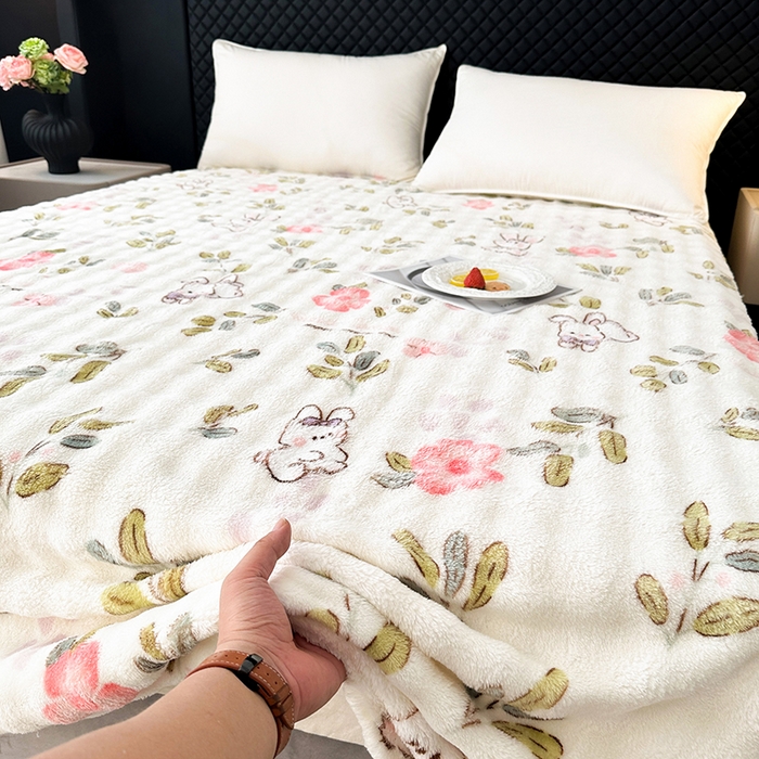 欧妮家纺 2025新款亲肤舒适泡泡绒毛毯 青青小兔