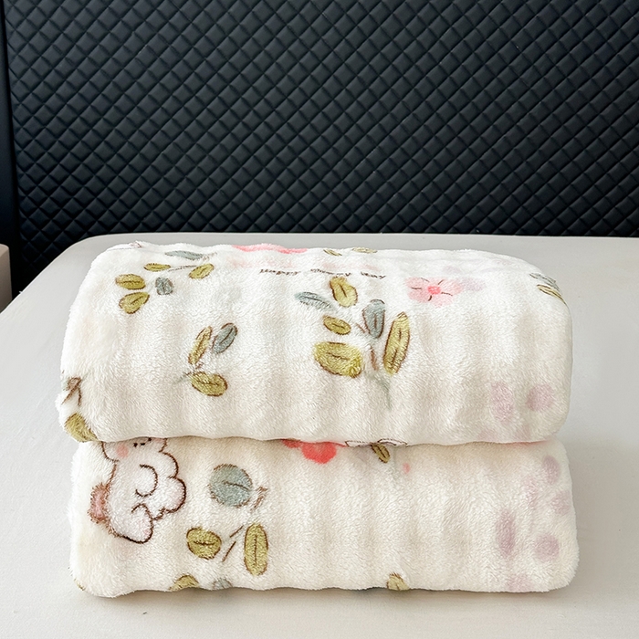 91家纺网 家纺一手货源 找家纺 欧妮家纺 2025新款亲肤舒适泡泡绒毛毯 青青小兔