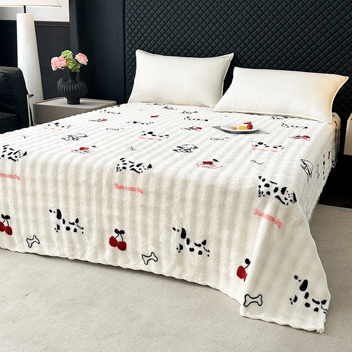 91家纺网 家纺一手货源 找家纺 欧妮家纺 2025新款亲肤舒适泡泡绒毛毯 波点萌狗