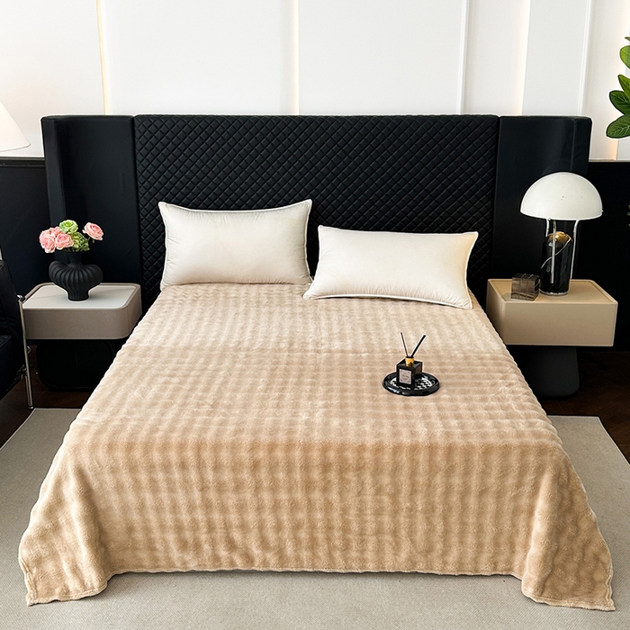 91家纺网 家纺一手货源 找家纺 欧妮家纺 2025新款亲肤舒适泡泡绒毛毯 香槟色