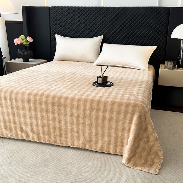 91家纺网 家纺一手货源 找家纺 欧妮家纺 2025新款亲肤舒适泡泡绒毛毯 香槟色