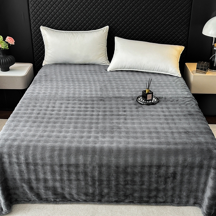 91家纺网 家纺一手货源 找家纺 欧妮家纺 2025新款亲肤舒适泡泡绒毛毯 高级灰