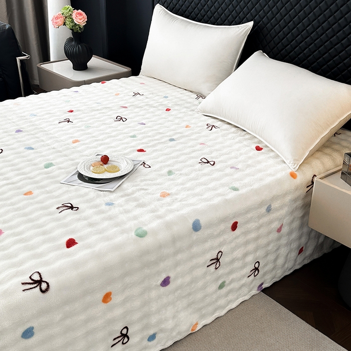 91家纺网 家纺一手货源 找家纺 欧妮家纺 2025新款亲肤舒适泡泡绒毛毯 温馨