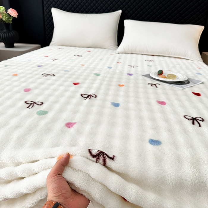 91家纺网 家纺一手货源 找家纺 欧妮家纺 2025新款亲肤舒适泡泡绒毛毯 温馨