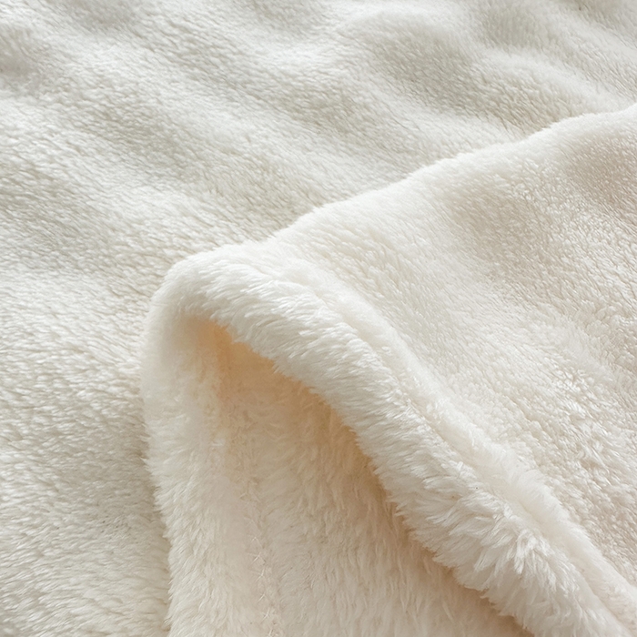 91家纺网 家纺一手货源 找家纺 欧妮家纺 2025新款亲肤舒适泡泡绒毛毯 奶白