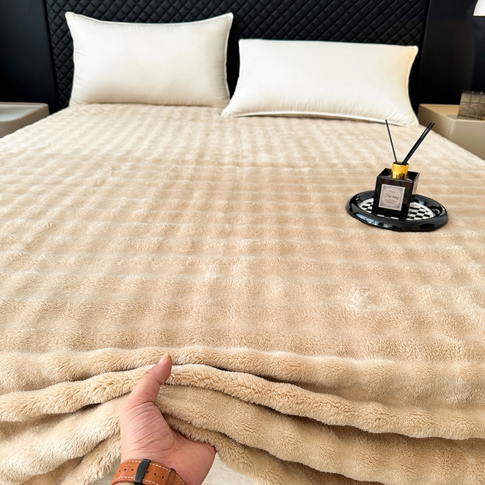 91家纺网 家纺一手货源 找家纺 欧妮家纺 2025新款亲肤舒适泡泡绒毛毯 香槟色