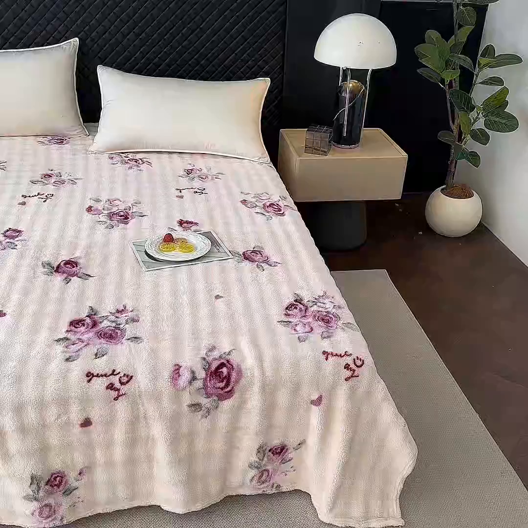 91家纺网 家纺一手货源 找家纺 欧妮家纺 2025新款亲肤舒适泡泡绒毛毯 玫瑰情缘