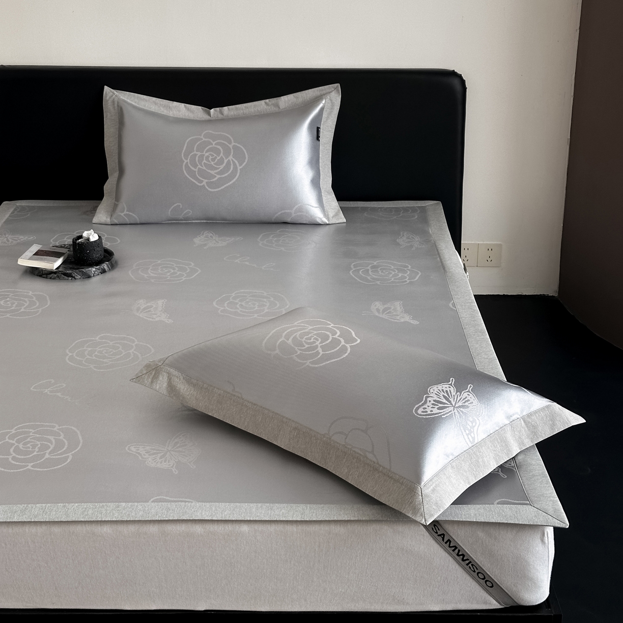 91家纺网 家纺一手货源 找家纺 三味舒屋 2026新款臻品提花冰丝席凉席席子 茶与蝶床席