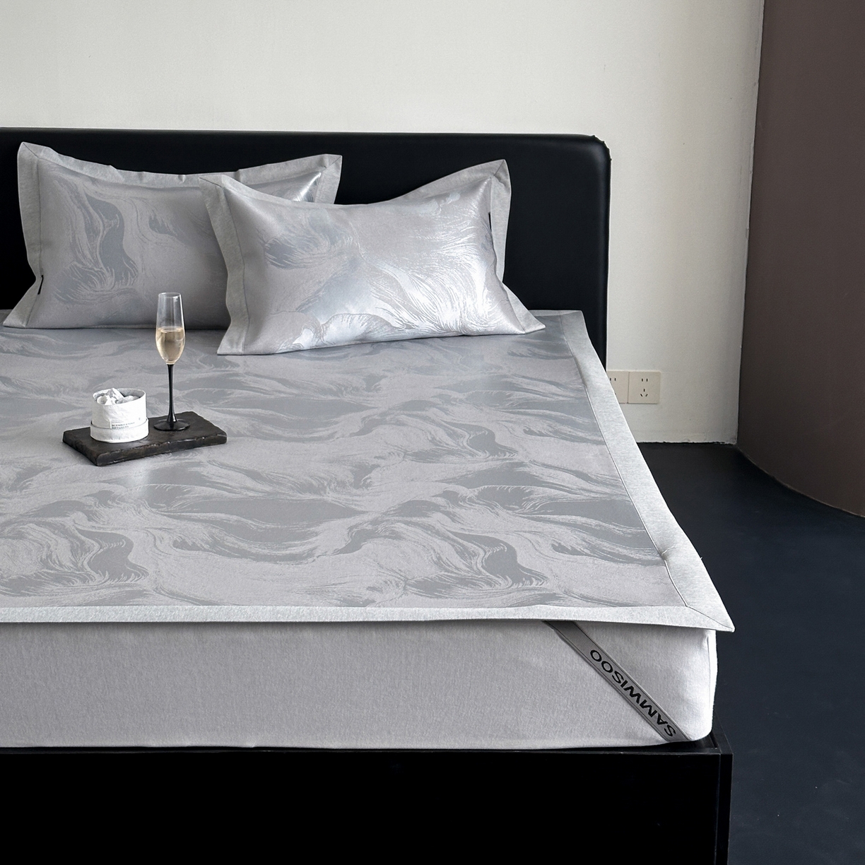 91家纺网 家纺一手货源 找家纺 三味舒屋 2026新款臻品提花冰丝席凉席席子 雾影床席