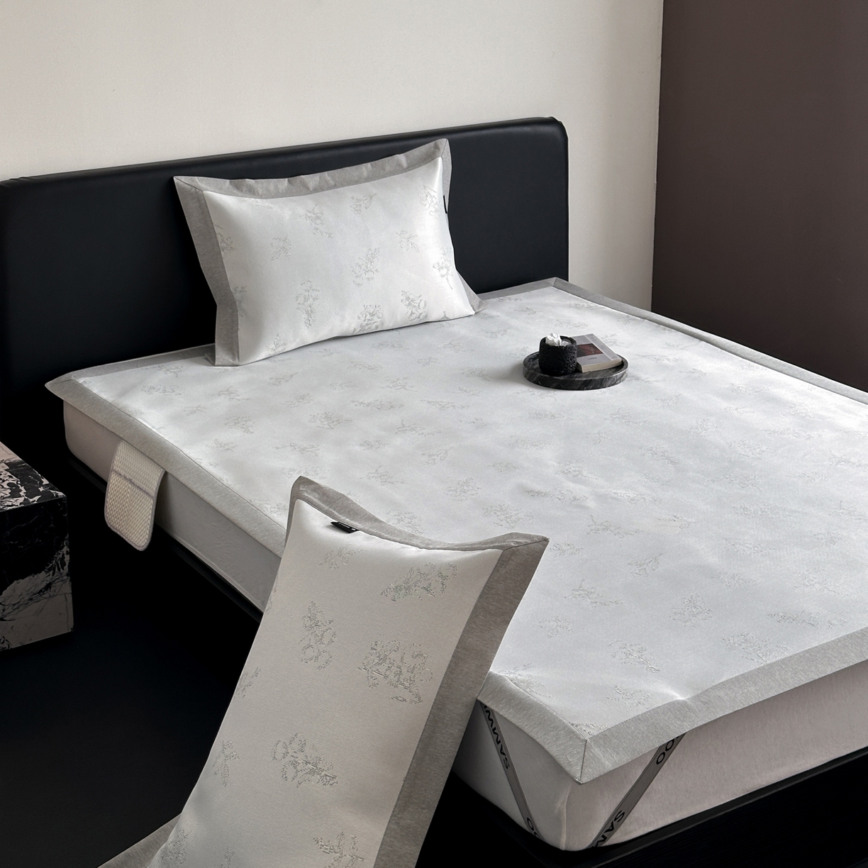 91家纺网 家纺一手货源 找家纺 三味舒屋 2026新款臻品提花冰丝席凉席席子 枝枝床席