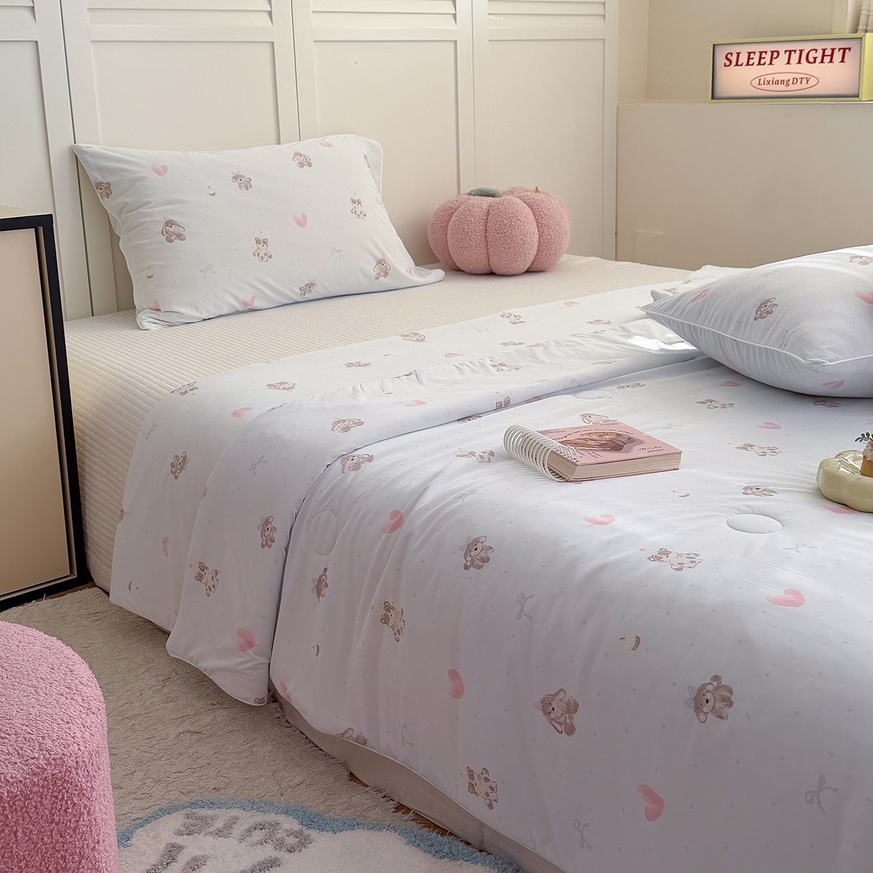 91家纺网 家纺一手货源 找家纺 （总）金梦拉家纺 2026春夏新款锦氨凉感丝印花系列夏被空调被夏凉被