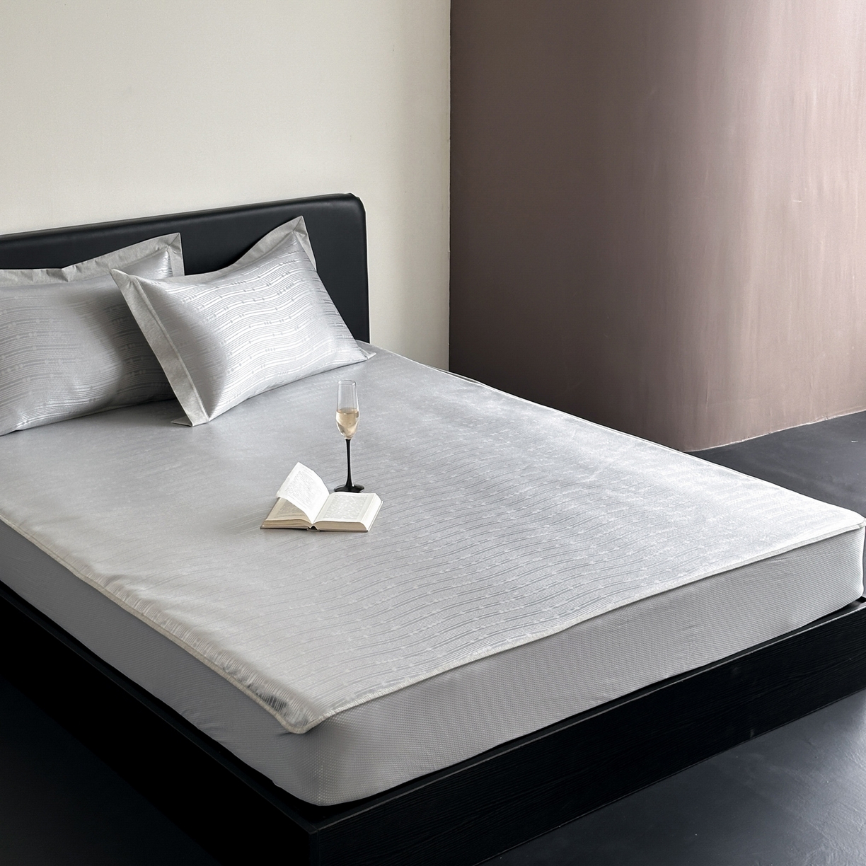 91家纺网 家纺一手货源 找家纺 三味舒屋 2026新款臻品提花冰丝席凉席席子 吉赛尔床笠