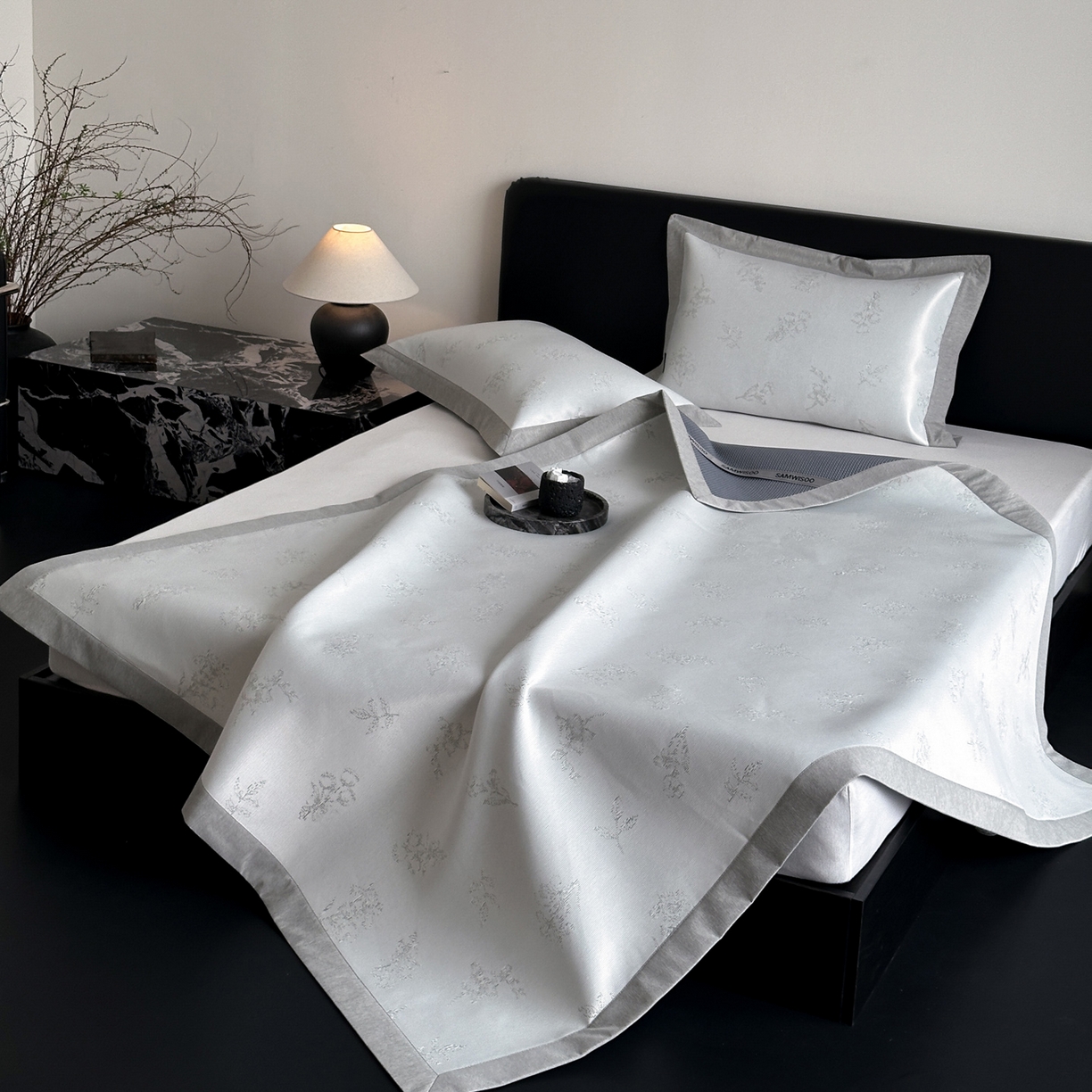 91家纺网 家纺一手货源 找家纺 三味舒屋 2026新款臻品提花冰丝席凉席席子 枝枝床席