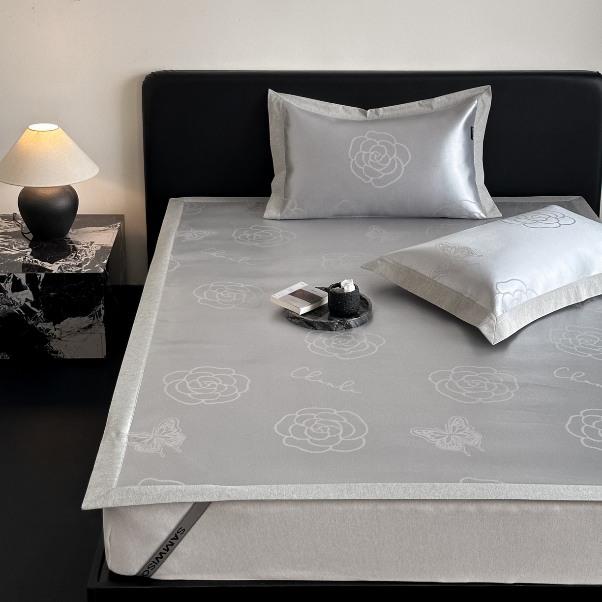 91家纺网 家纺一手货源 找家纺 三味舒屋 2026新款臻品提花冰丝席凉席席子 茶与蝶床席