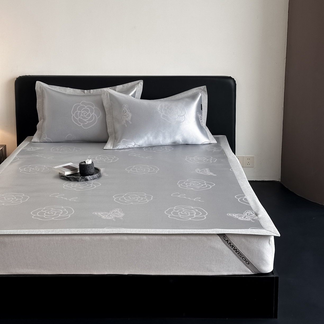 91家纺网 家纺一手货源 找家纺 三味舒屋 2026新款臻品提花冰丝席凉席席子 茶与蝶床席